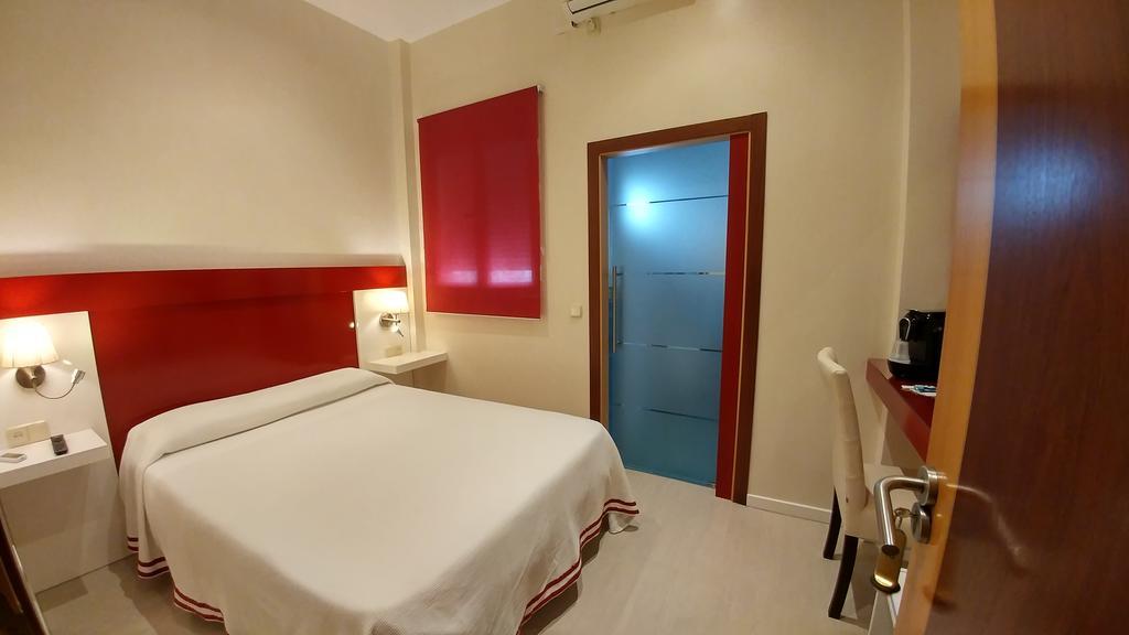 Hostal Paris San Fernando Zewnętrze zdjęcie