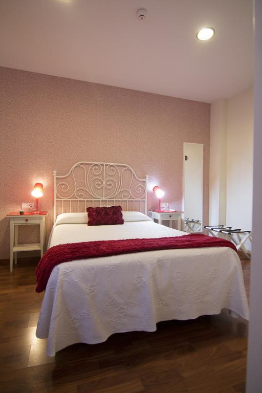 Hostal Paris San Fernando Zewnętrze zdjęcie