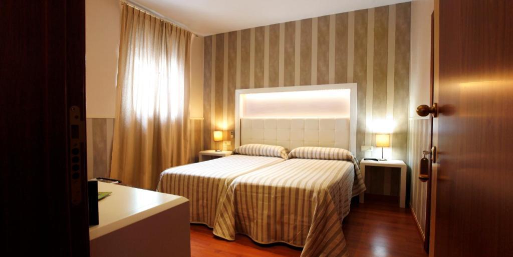Hostal Paris San Fernando Pokój zdjęcie