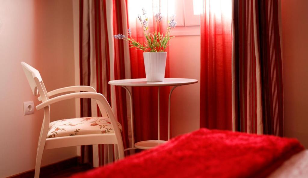 Hostal Paris San Fernando Zewnętrze zdjęcie