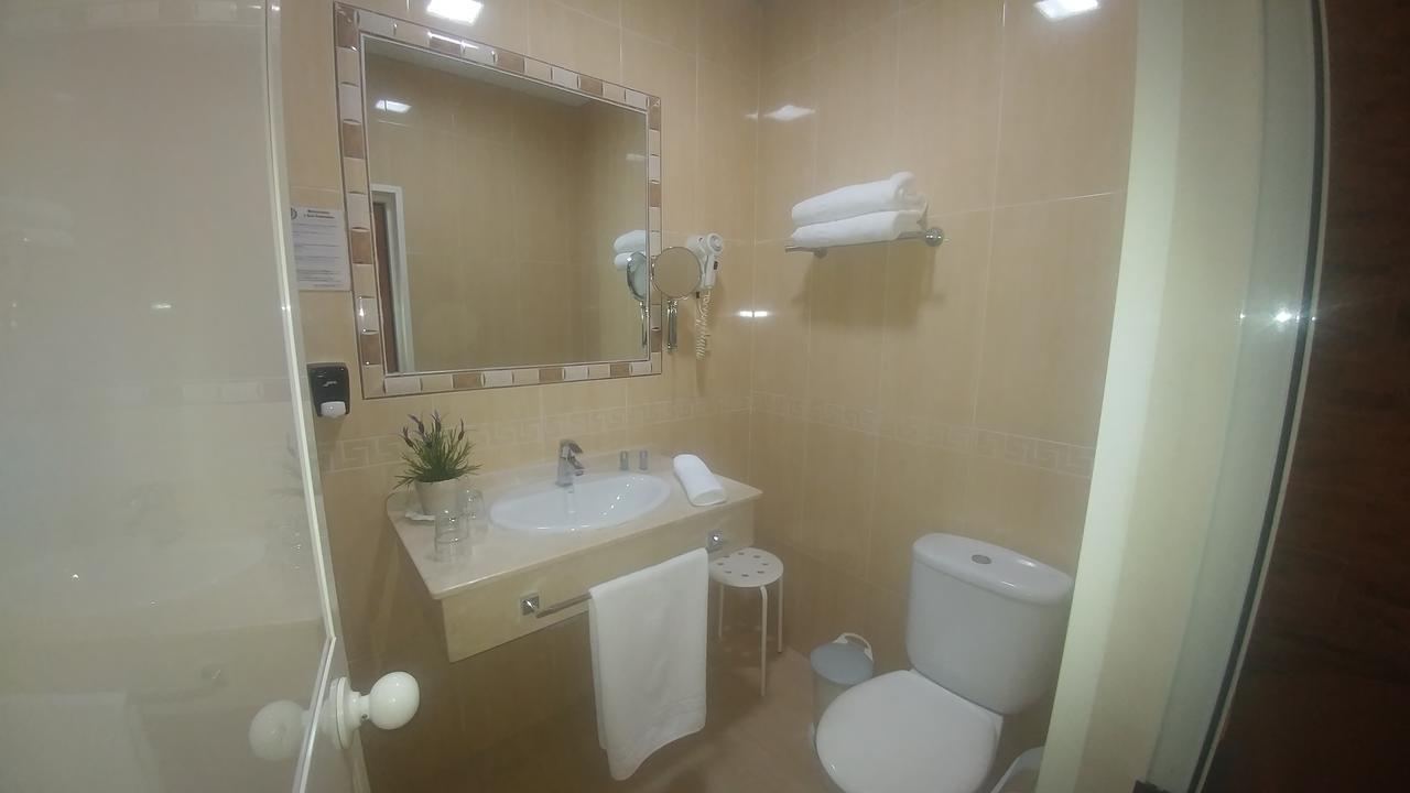 Hostal Paris San Fernando Zewnętrze zdjęcie