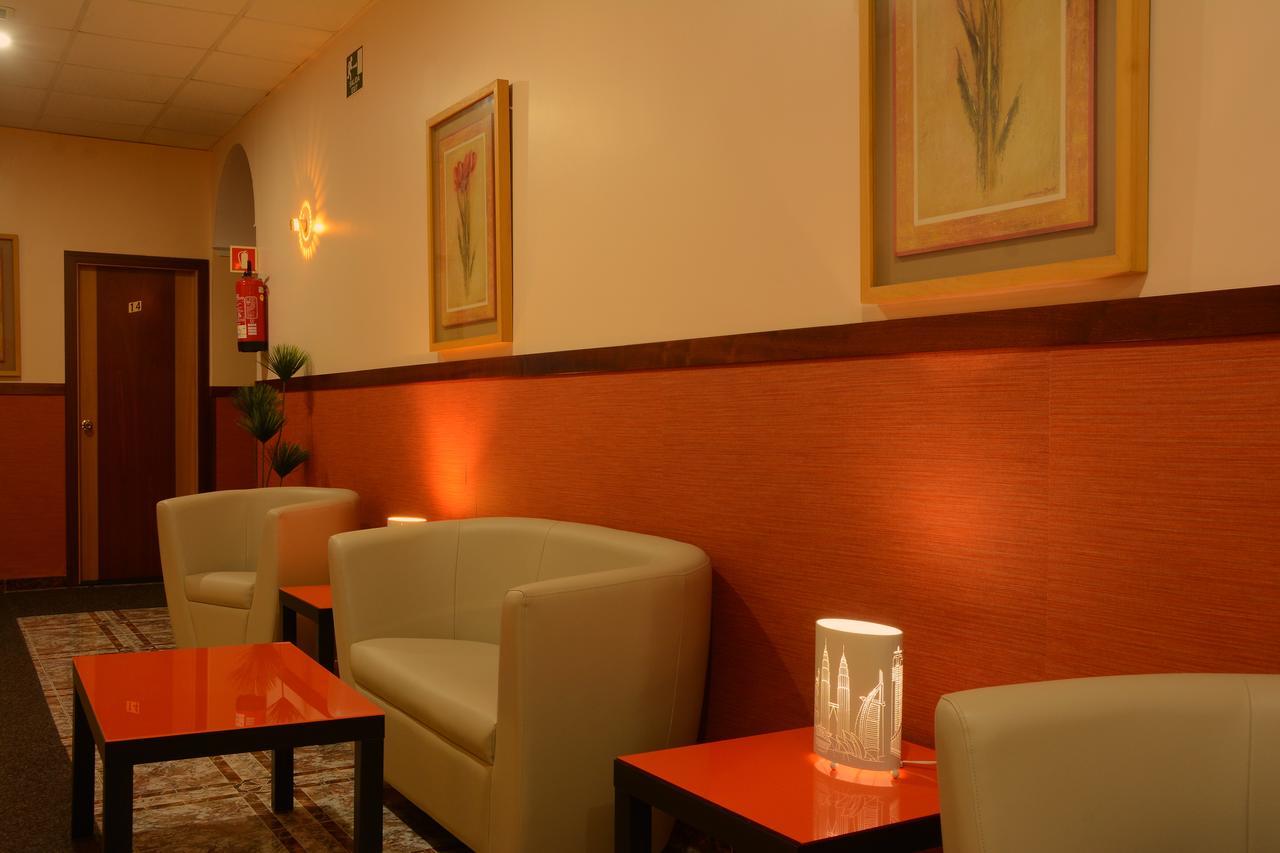 Hostal Paris San Fernando Zewnętrze zdjęcie